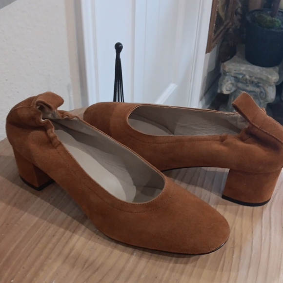 Everlane...The Italian Day Heel - Picture 5 of 7